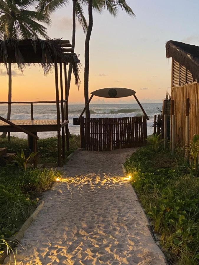 Отель Bahia Surf Camp Abrantes Экстерьер фото